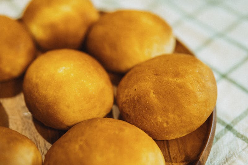 Garlic Bread Bombs - cheesy garlic bites